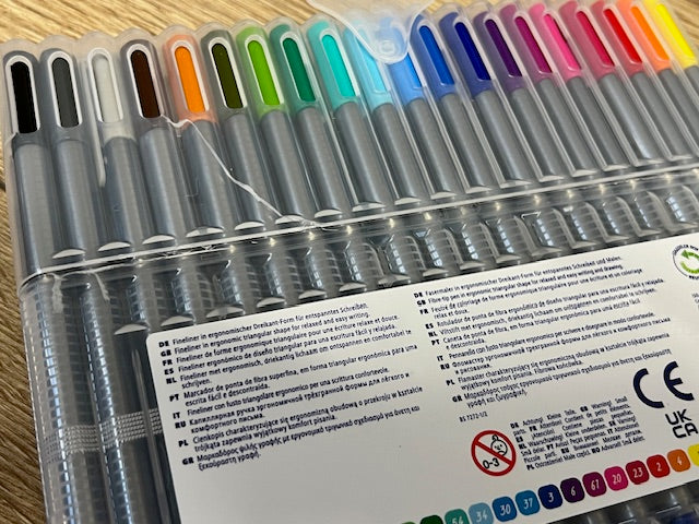 STAEDTLER triplus mixed set 20 fineliner + 20 color kleurstift